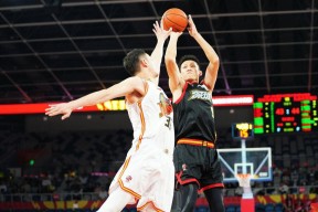开云官方入口下载关于深圳男篮迎NBA总决赛关键赛，赛前单刀错失，更衣室稳定，数据趋势出现新变化的信息